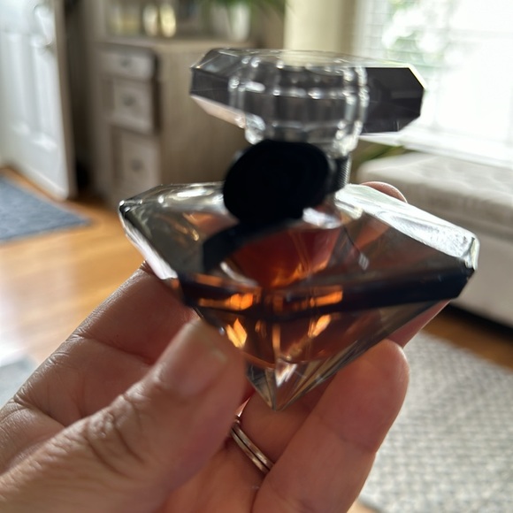 Lancome Tresor La Nuit Perfume 1.0 oz - Picture 7 of 8